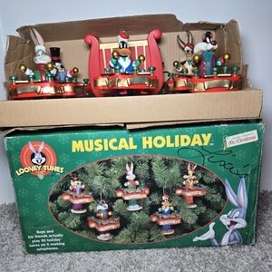 VTG '97 Mr Christmas Looney Tunes Musical Holiday Decor TESTED